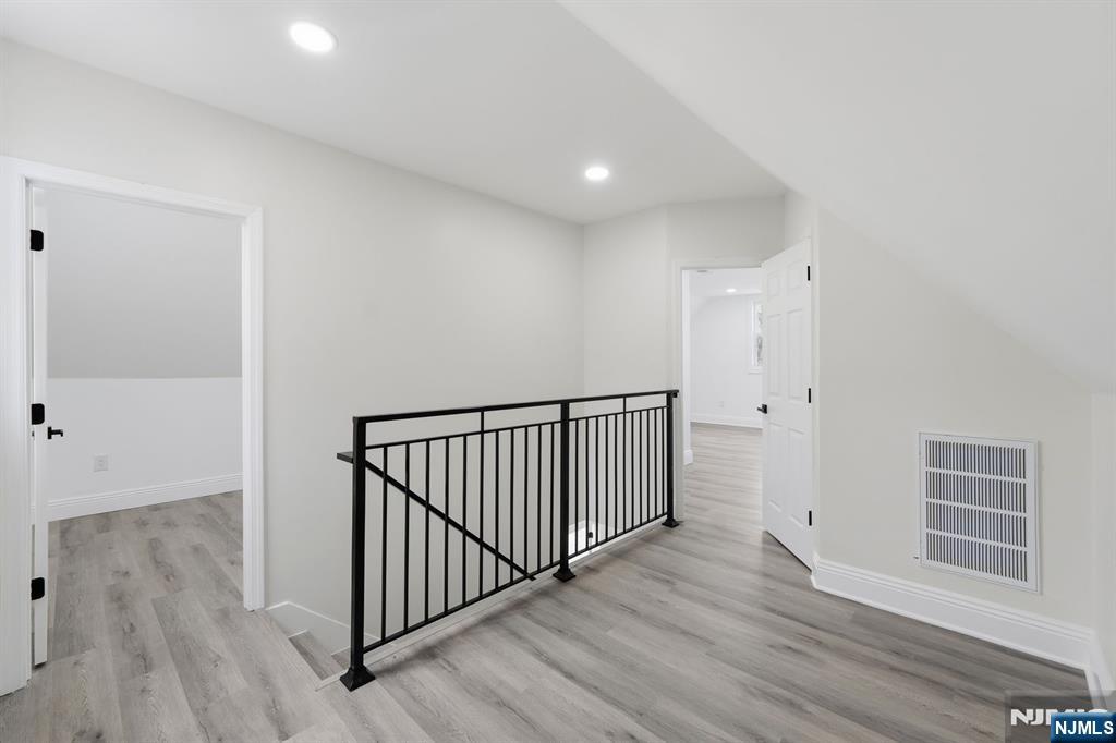 31 St Moritz Place Wayne, NJ 07470 - Photo 17 of 30