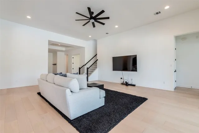 $1,374,999 | 231 Call Drive, Austin, TX 78737