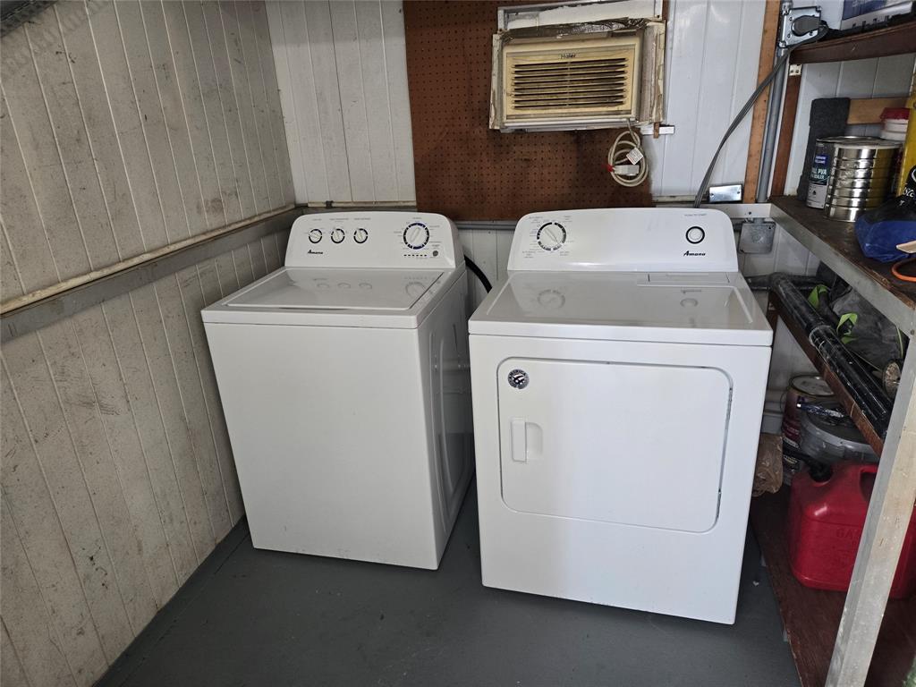 11854 Cove Place Boca Raton, FL 33428 - Photo 7 of 7 a utility room with dryer and washer