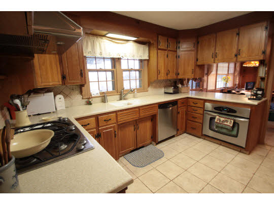 11577 Poplar Grove Road Poplar Grove, IL 61065 - Photo 8 of 11 Gallery Image 8