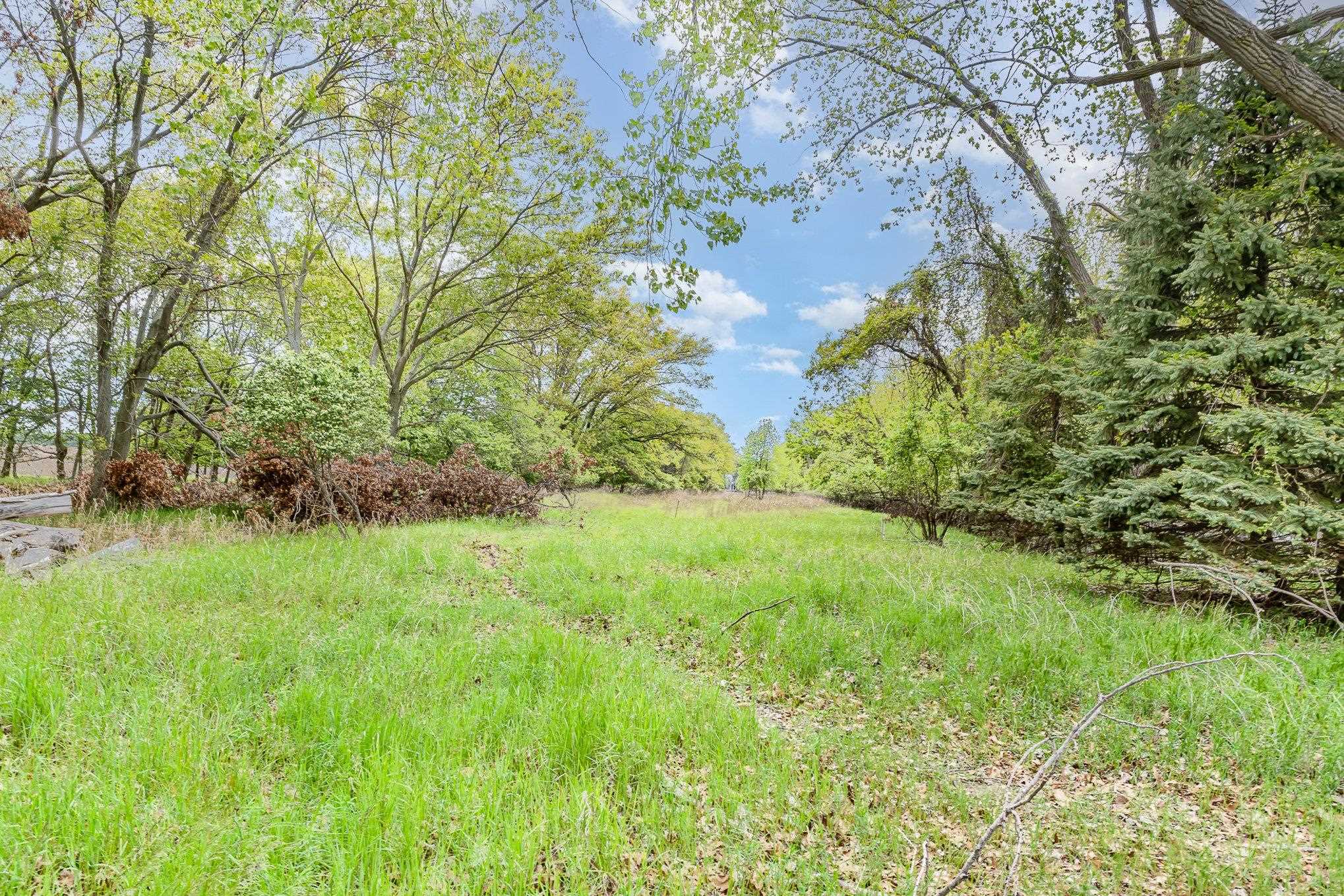 430 Ricoma Beach Road Bay City, MI 48706 - Photo 3 of 20