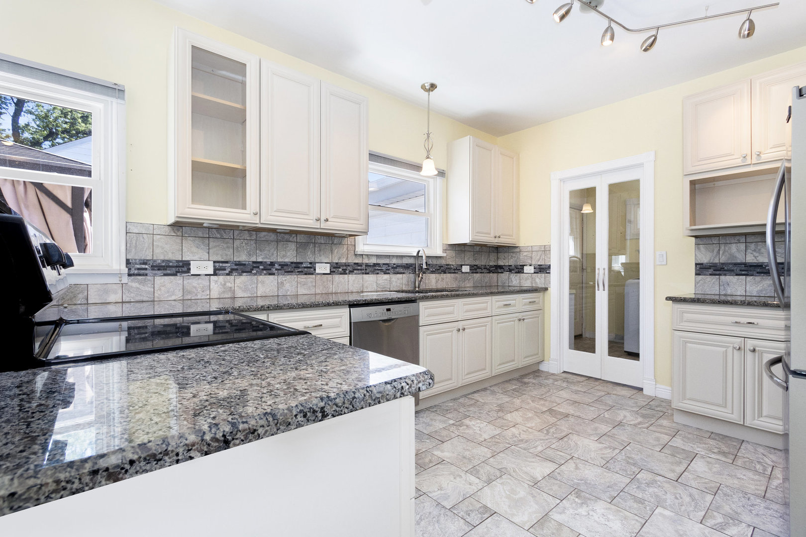 613 Orchard Lane Beecher, IL 60401 - Photo 5 of 16