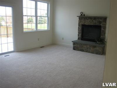344 Royal Manor Road Easton, PA 18042 - Photo 5 of 12 Gallery Image 5