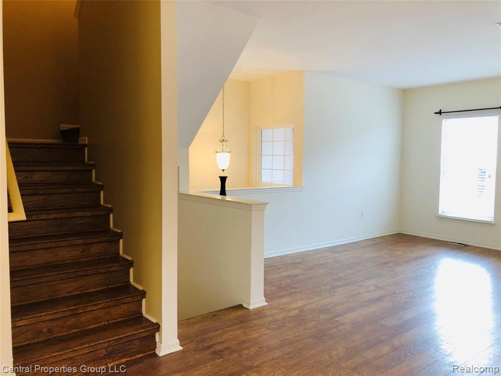 701 Cherry Orchard Road Canton, MI 48188 - Photo 12 of 28