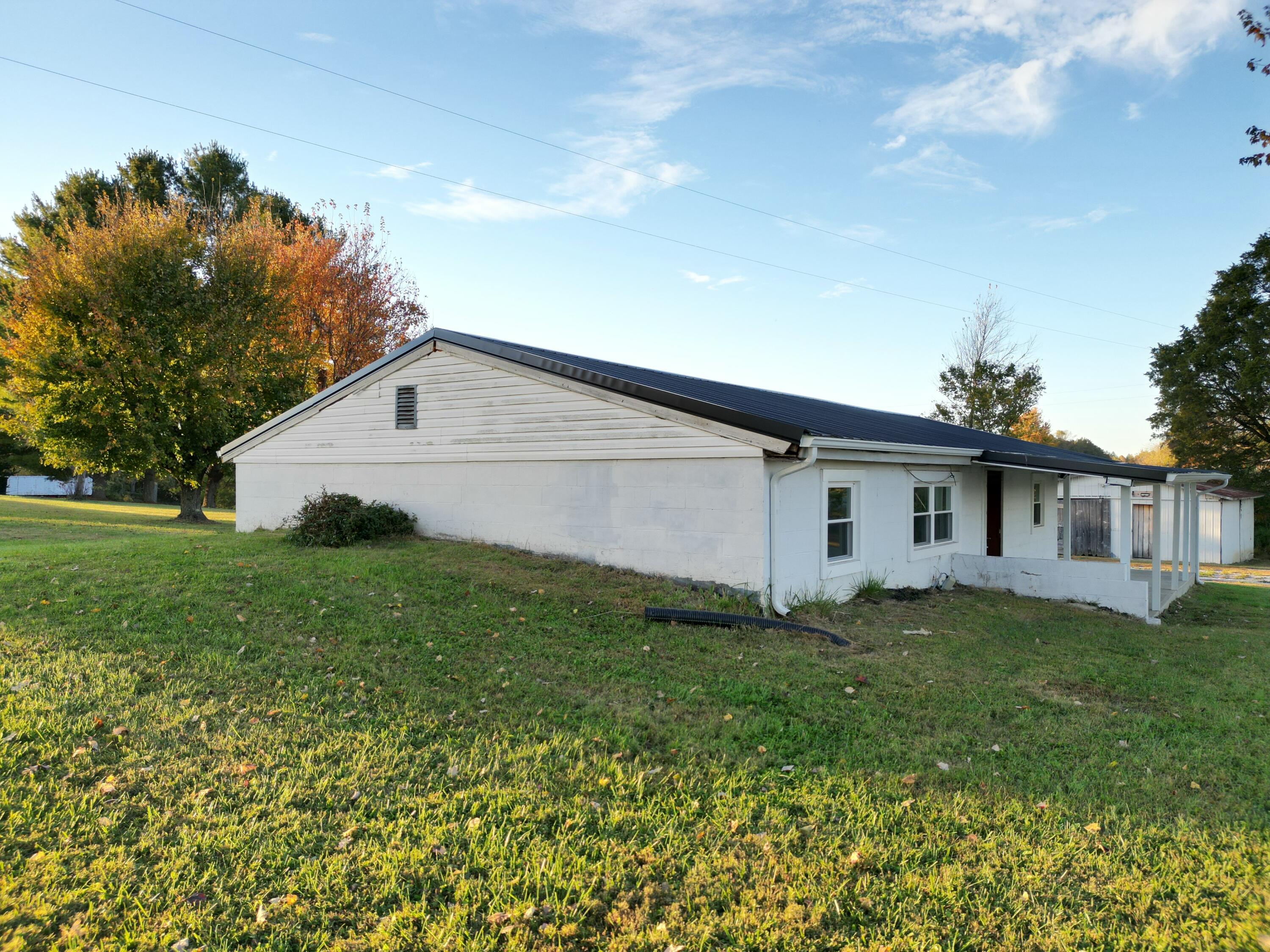 541 Liberty Road Eubank, KY 42567 - Photo 7 of 35 Side of Home
