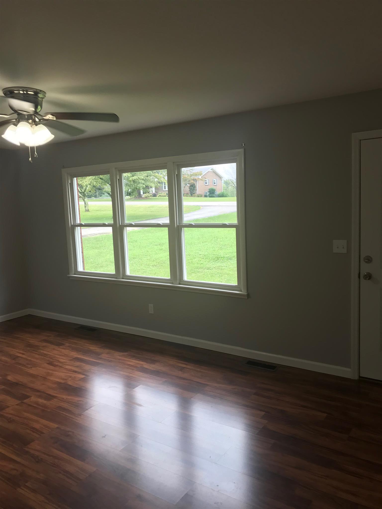 1208 Porter Road Lafayette, TN 37083 - Photo 3 of 8 Gallery Image 3