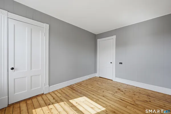 $1,900 | 43 Dunham Street, Norwich, CT 06360
