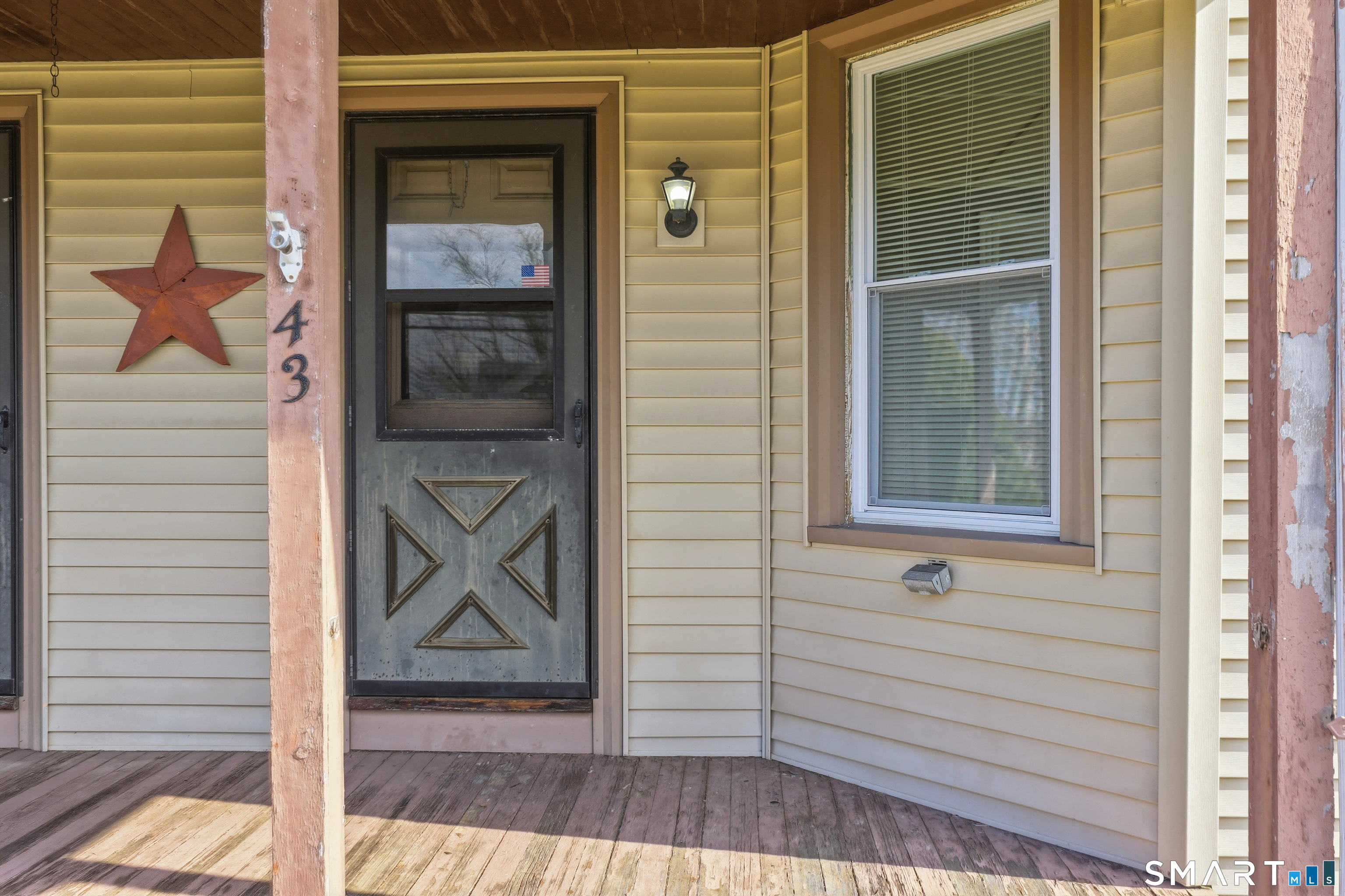 43 Dunham Street Norwich, CT 06360 - Photo 6 of 26 a view of front door of house