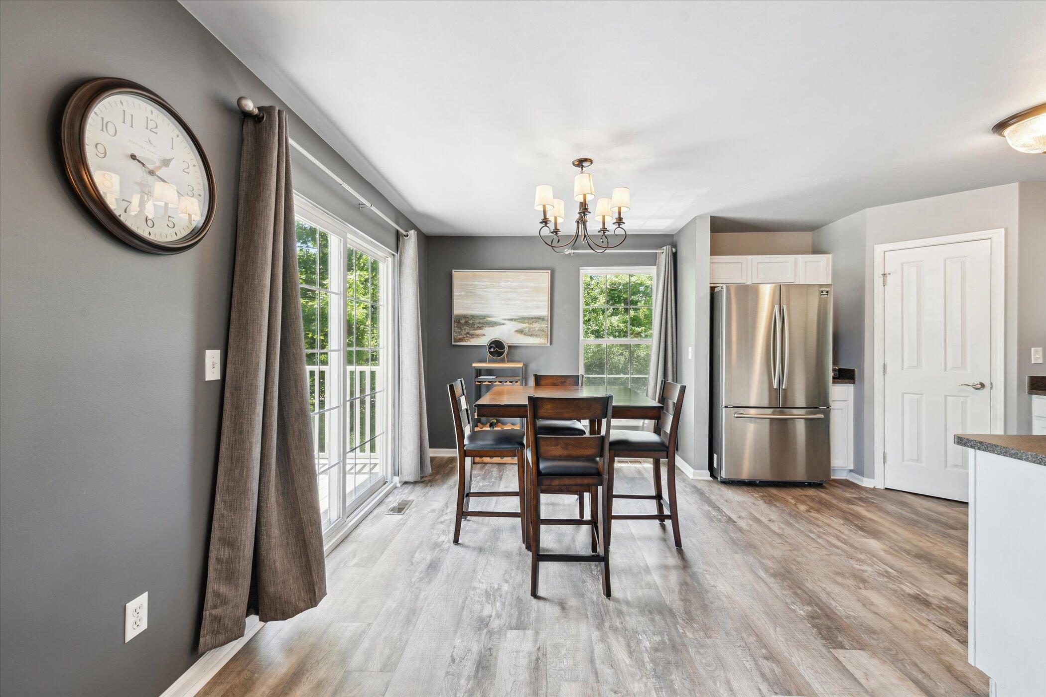 3975 Norwich Drive Canton, MI 48188 - Photo 15 of 44 15-3975-Norwich-Dr-Canton-MI-48188-Windo