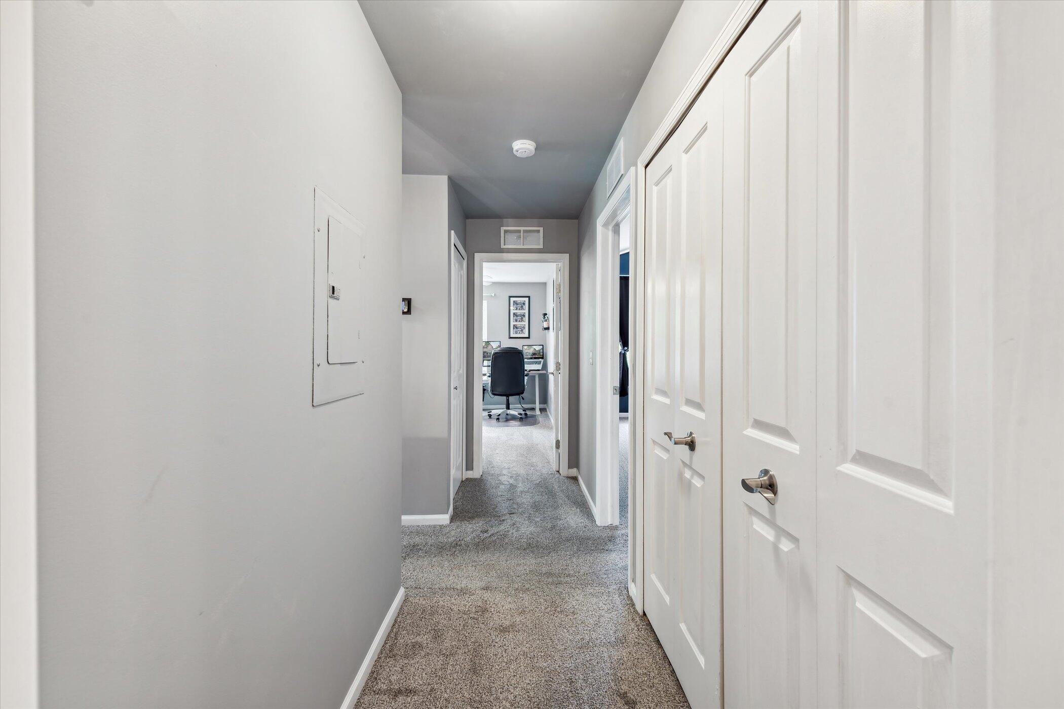 3975 Norwich Drive Canton, MI 48188 - Photo 20 of 44 20-3975-Norwich-Dr-Canton-MI-48188-Windo