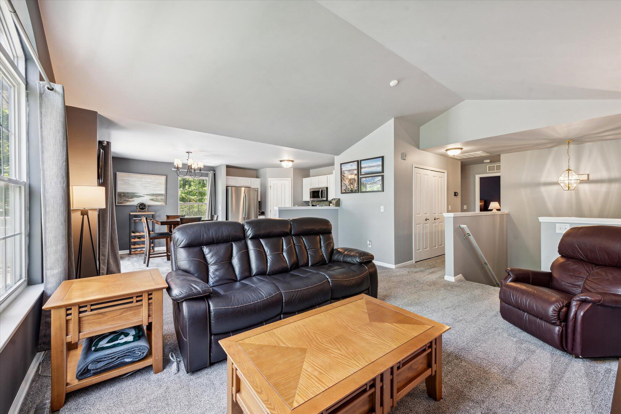 3975 Norwich Drive Canton, MI 48188 - Photo 10 of 44 10-3975-Norwich-Dr-Canton-MI-48188-Windo