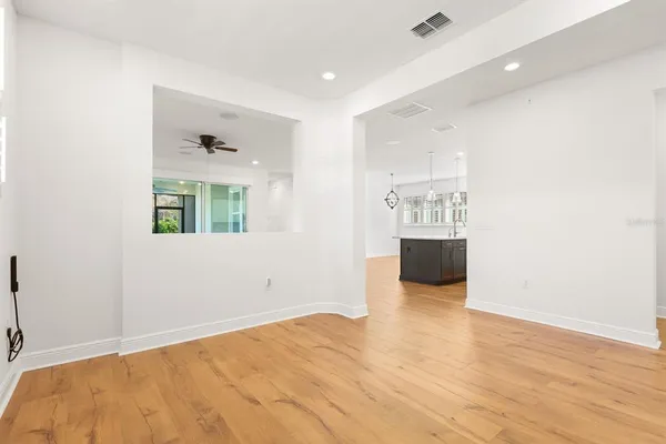 $3,100 | 13928 Natures Reserve Drive, Lithia, FL 33547