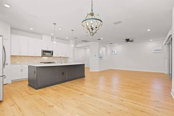 $3,100 | 13928 Natures Reserve Drive, Lithia, FL 33547