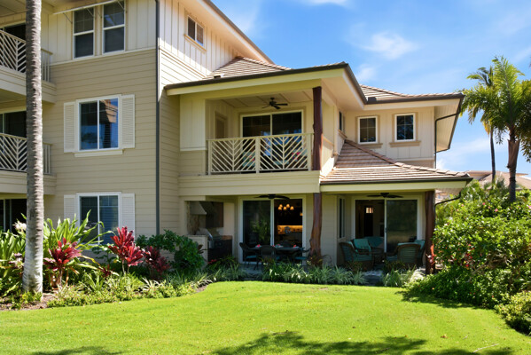 69-180 Waikoloa Beach Drive, Unit O1 Waikoloa, HI 96738 - Photo 28 of 29 a front view of a house with yard and green space