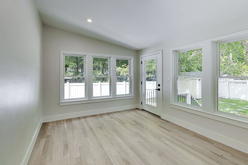 52 Middlesex Street, Unit 52 Winchester, MA 01890 - Photo 9 of 41