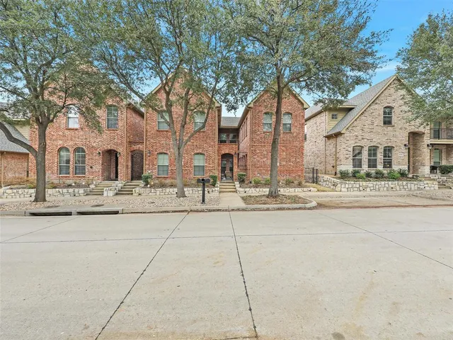$385,000 | 5582 Grosseto Drive, Frisco, TX 75034