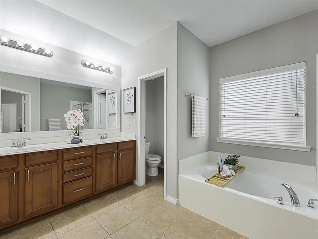 $385,000 | 5582 Grosseto Drive, Frisco, TX 75034