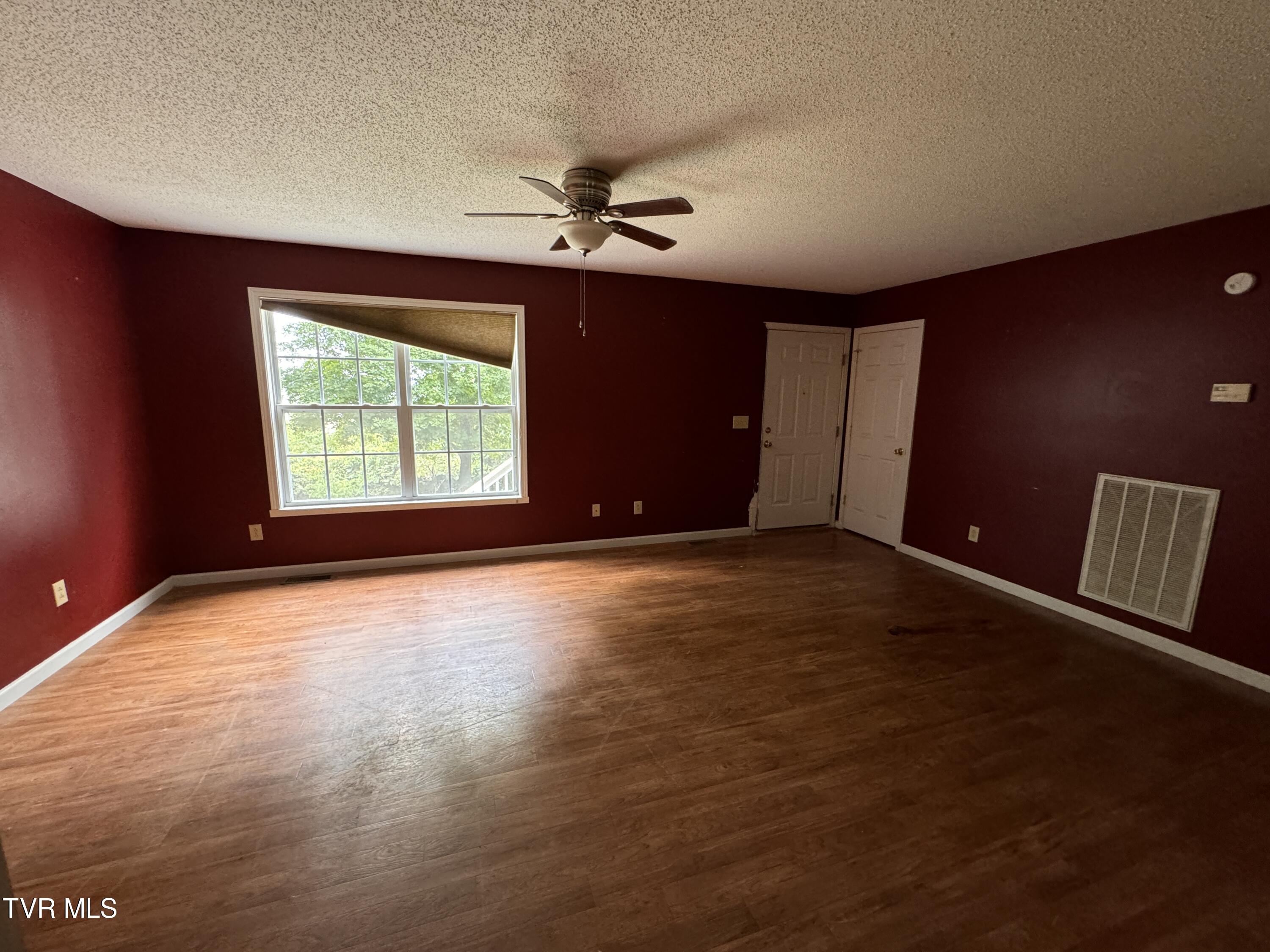 154 Stockyard Road Telford, TN 37690 - Photo 14 of 27 IMG_1987