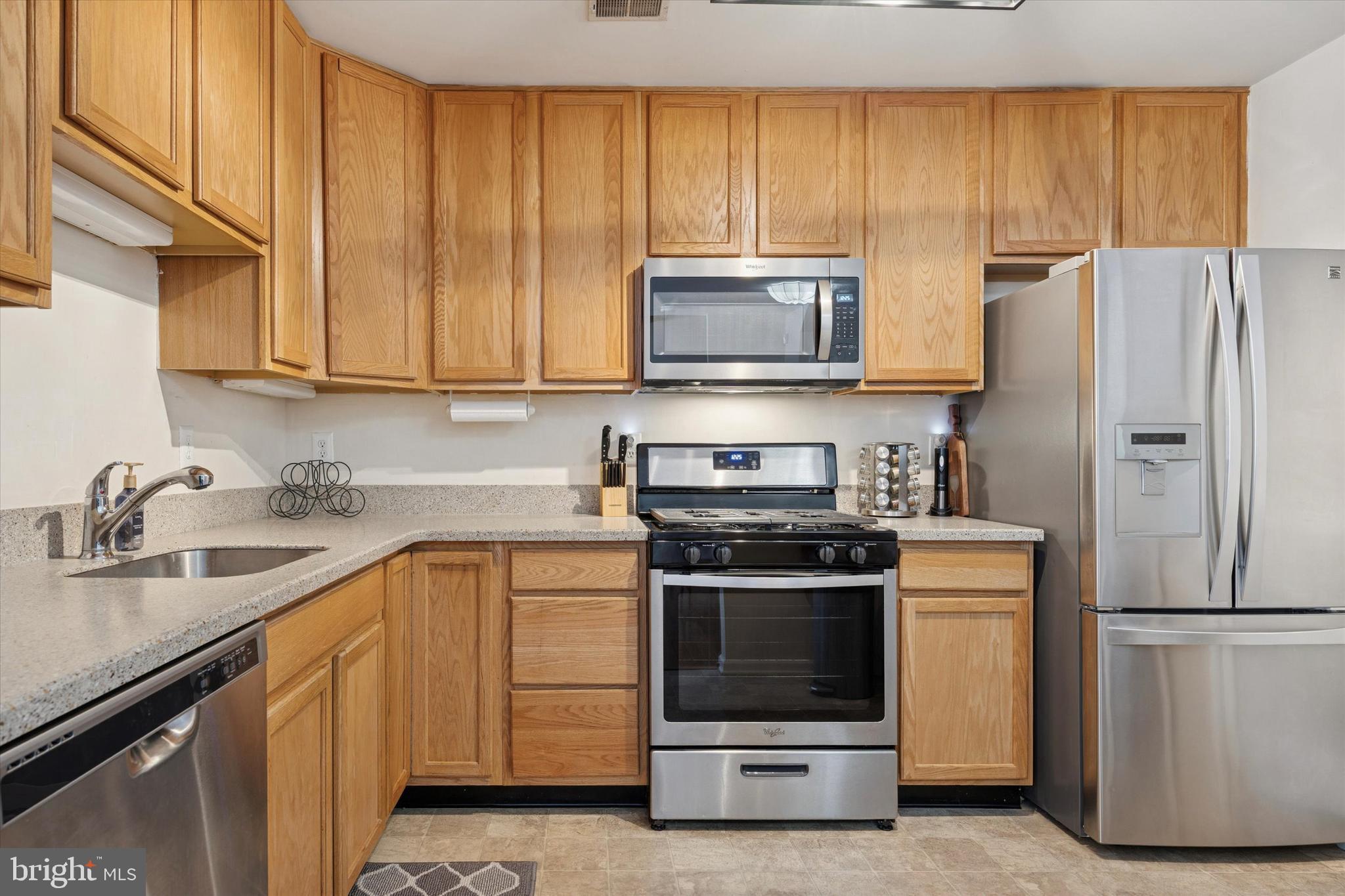 1207 Delancey Way Marlton, NJ 08053 - Photo 15 of 24 Kitchen