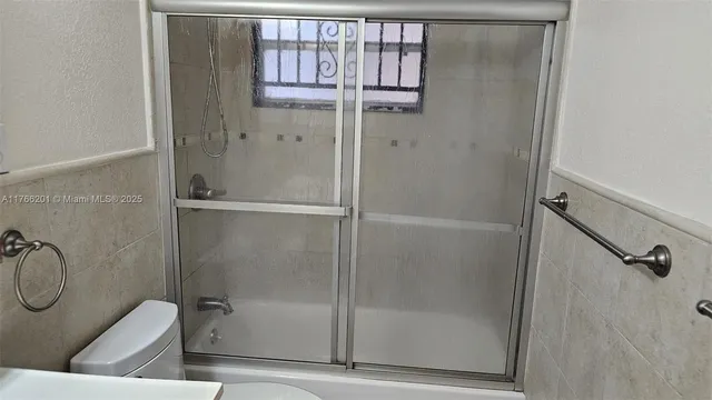 $250,000 | 13715 Kendale Lakes Circle, Unit A201, Miami, FL 33183