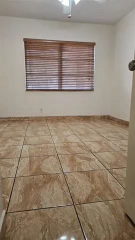 $250,000 | 13715 Kendale Lakes Circle, Unit A201, Miami, FL 33183