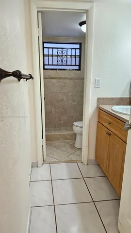 $250,000 | 13715 Kendale Lakes Circle, Unit A201, Miami, FL 33183