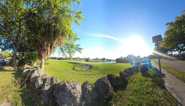 $250,000 | 13715 Kendale Lakes Circle, Unit A201, Miami, FL 33183