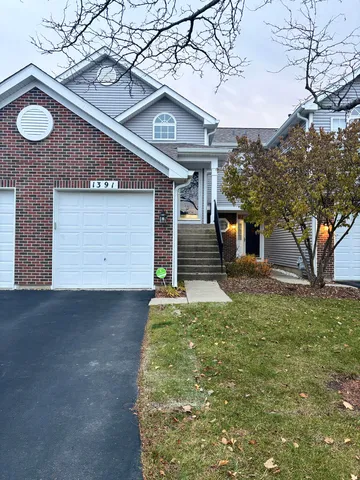 $2,000 | 1391 Grayshire Court, Elgin, IL 60120