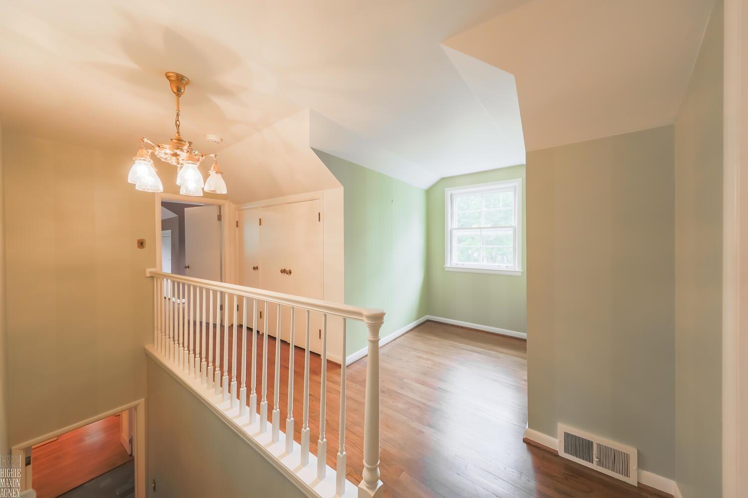 65 North Deeplands Road Grosse Pointe, MI 48236 - Photo 29 of 45 50146646-6aa410ee-cfa0-4241-8d4c-3865bef4ebfd.JPG