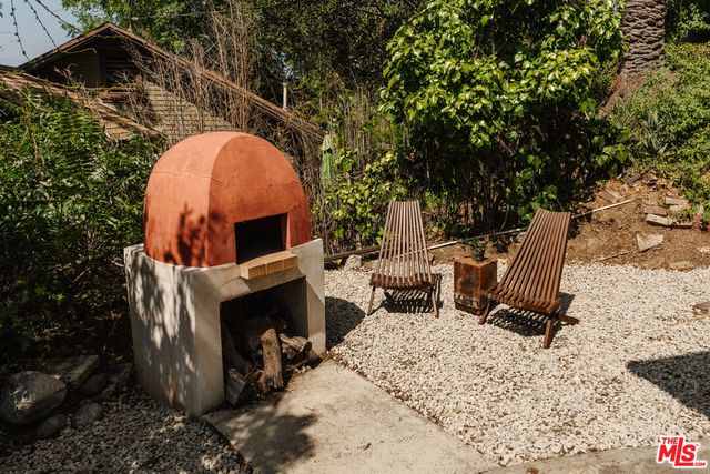 a view of outdoor space