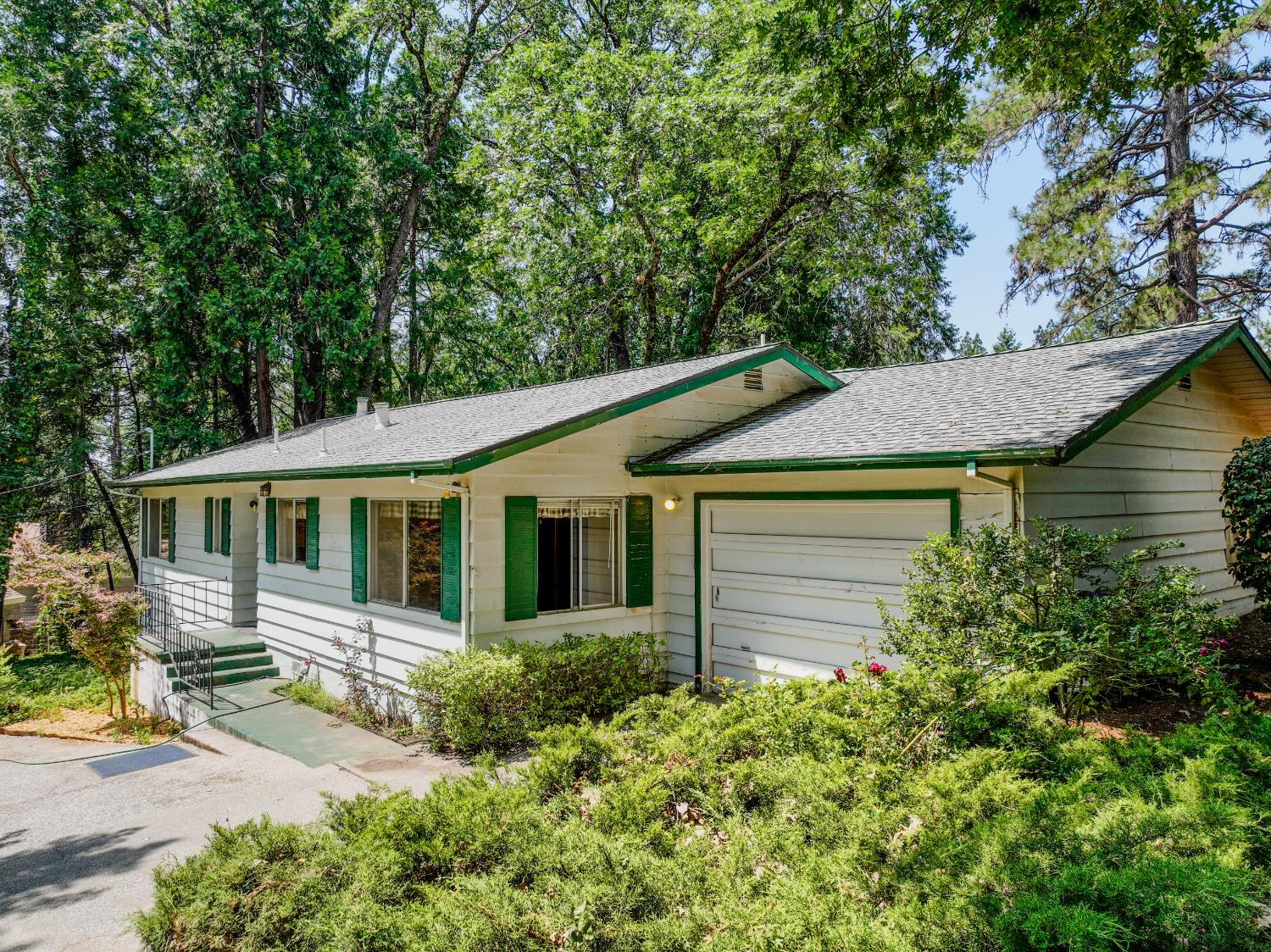 15604 Ridge Estates Road Nevada City, CA 95959 - Photo 1 of 1