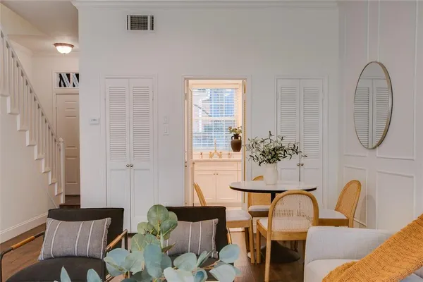 $425,000 | 4424 Holland Avenue, Unit 304, Dallas, TX 75219