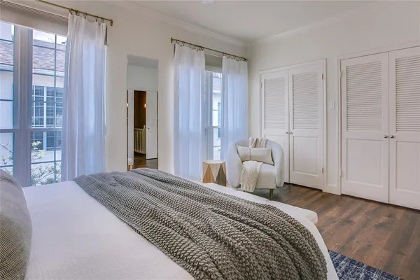 $425,000 | 4424 Holland Avenue, Unit 304, Dallas, TX 75219