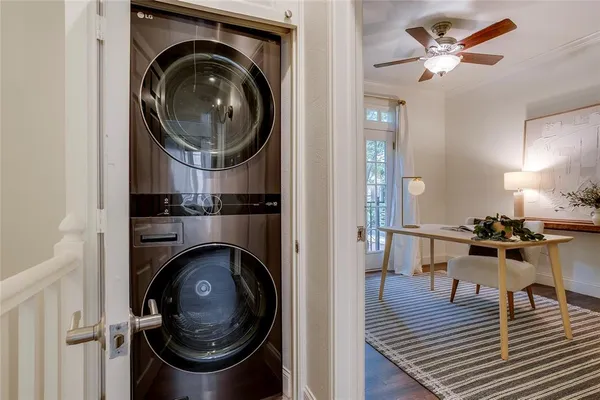 $425,000 | 4424 Holland Avenue, Unit 304, Dallas, TX 75219