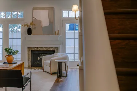 $425,000 | 4424 Holland Avenue, Unit 304, Dallas, TX 75219