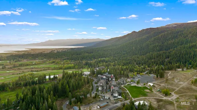 $1,499,000 | 720 Village Drive, Unit 301, Donnelly, ID 83615