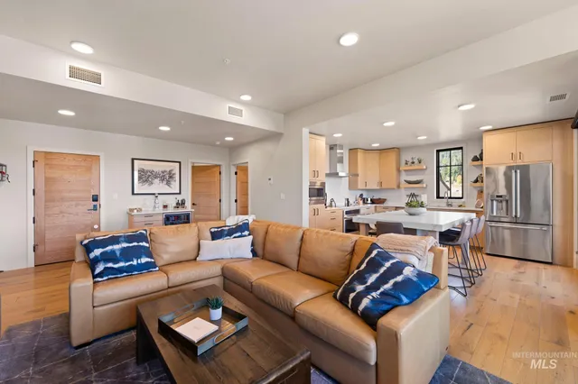 $1,499,000 | 720 Village Drive, Unit 301, Donnelly, ID 83615