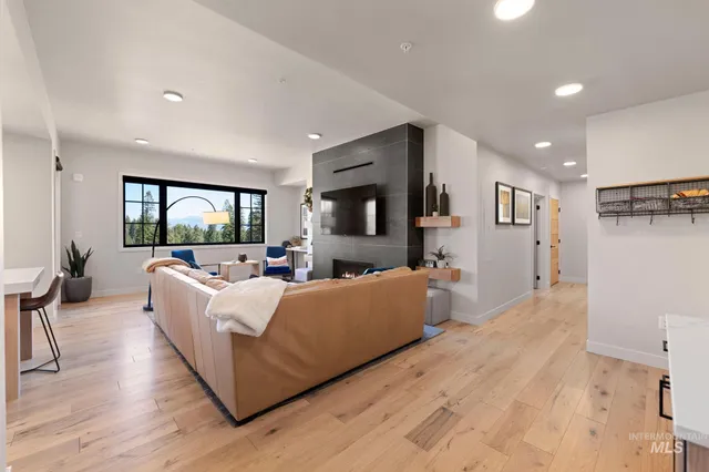 $1,499,000 | 720 Village Drive, Unit 301, Donnelly, ID 83615