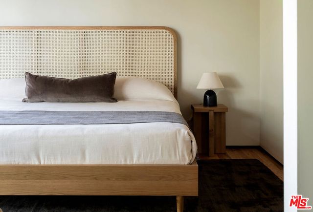 $2,580,000 | 1986 Lucile Avenue, Los Angeles, CA 90039