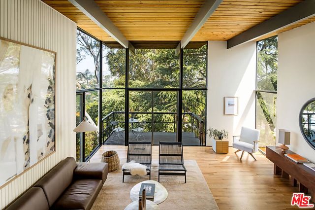 $2,580,000 | 1986 Lucile Avenue, Los Angeles, CA 90039