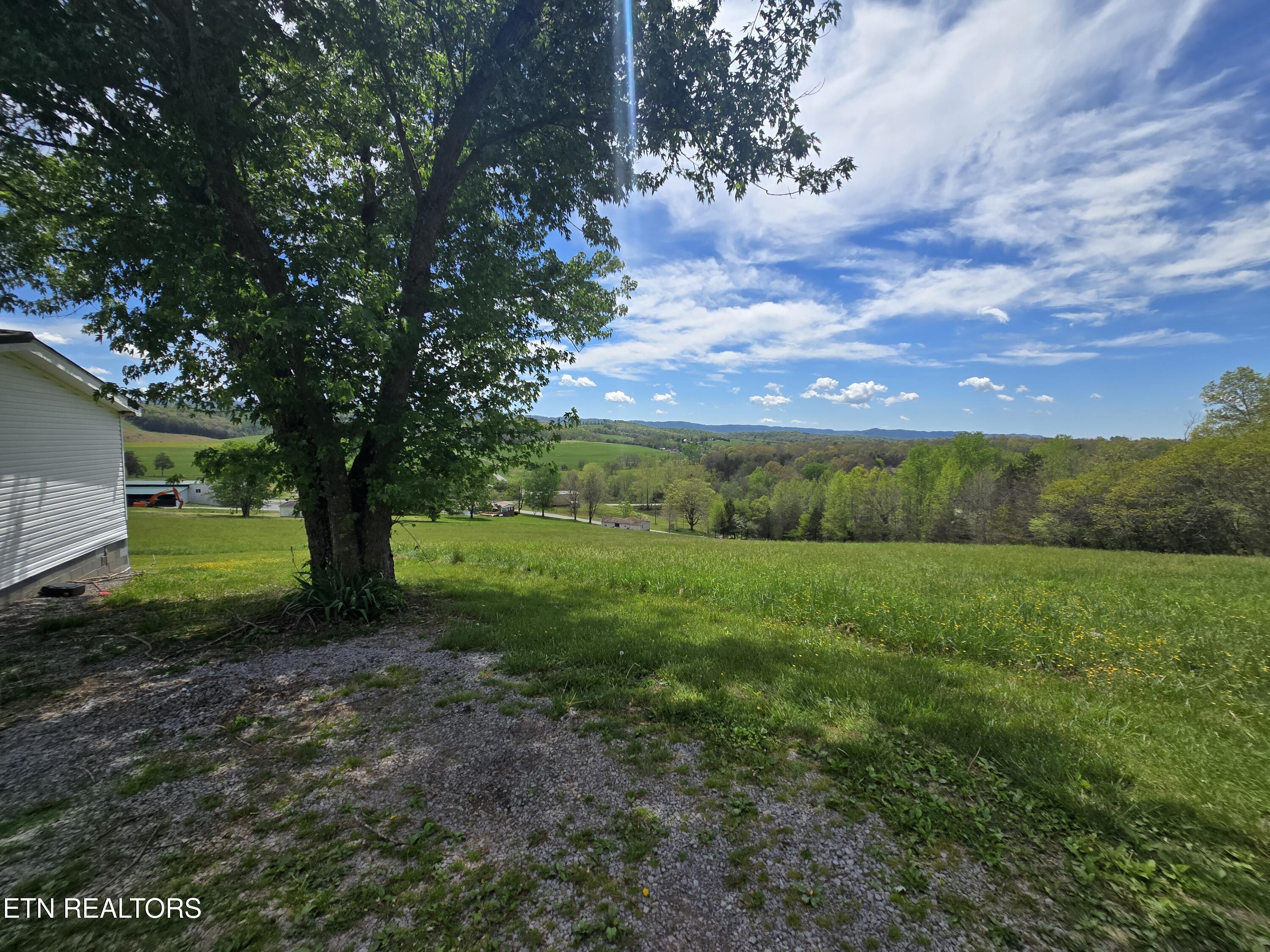 401 Conley Hill Road Jonesville, VA 24263 - Photo 5 of 24 20260417_135203