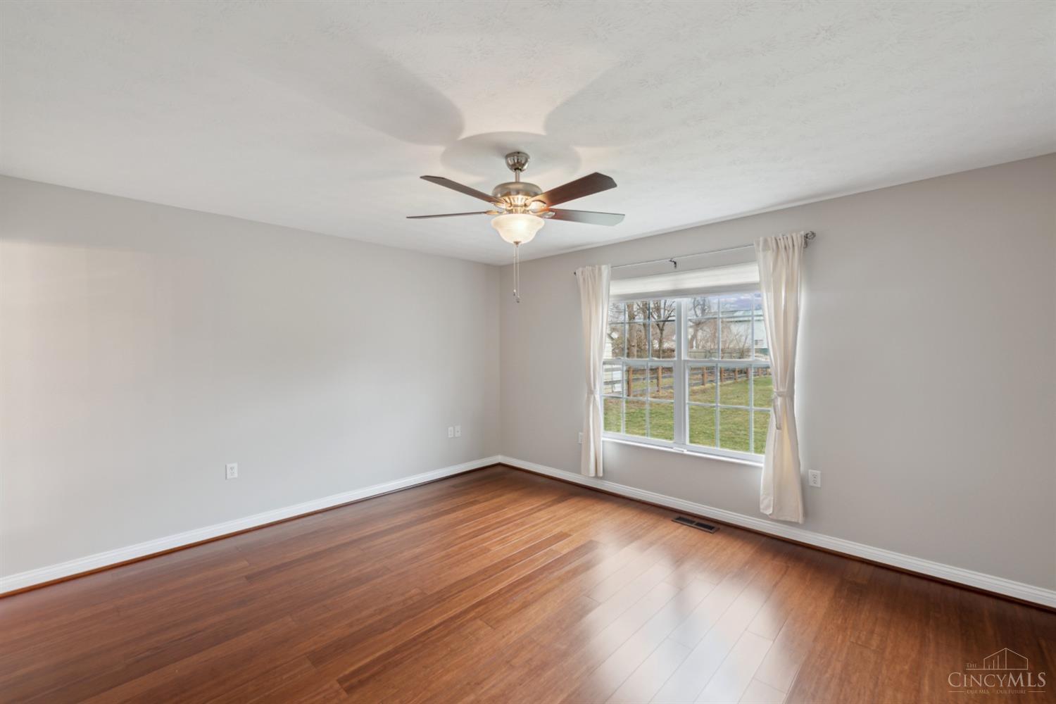 8232 Maineville Road Maineville, OH 45039 - Photo 13 of 34