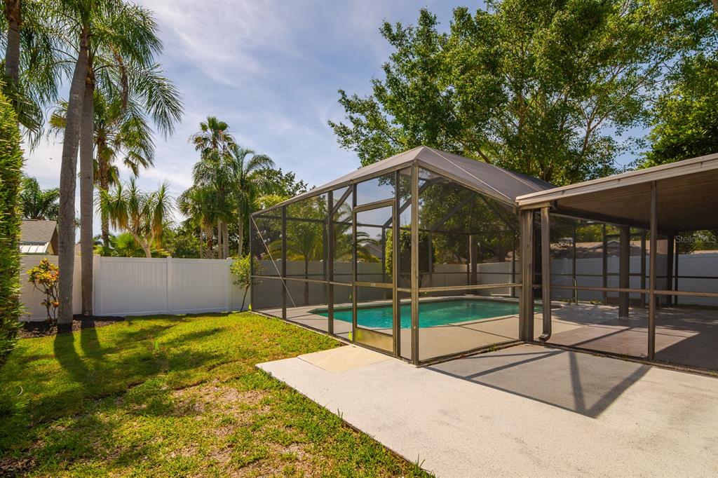 1043 Ridge View Lane Palm Harbor, FL 34683 - Photo 47 of 59 Gallery Image 47