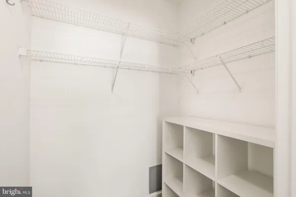 $435,000 | 1625 International Drive, Unit 203, McLean, VA 22102