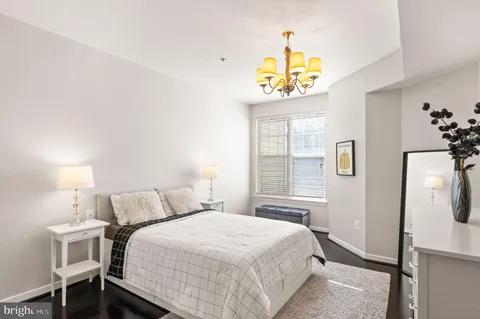 $435,000 | 1625 International Drive, Unit 203, McLean, VA 22102