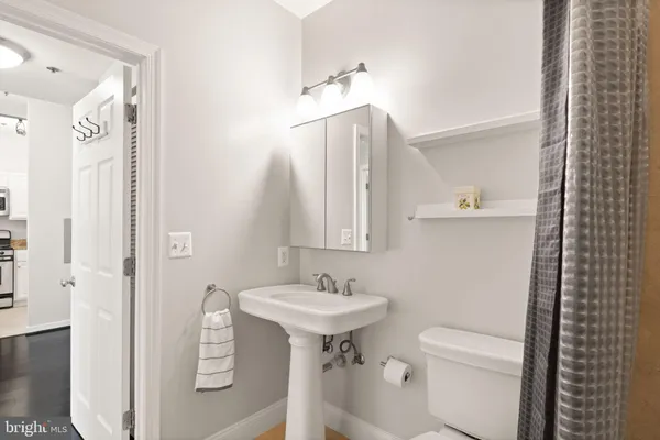 $435,000 | 1625 International Drive, Unit 203, McLean, VA 22102