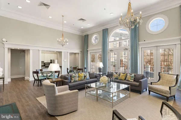 $435,000 | 1625 International Drive, Unit 203, McLean, VA 22102