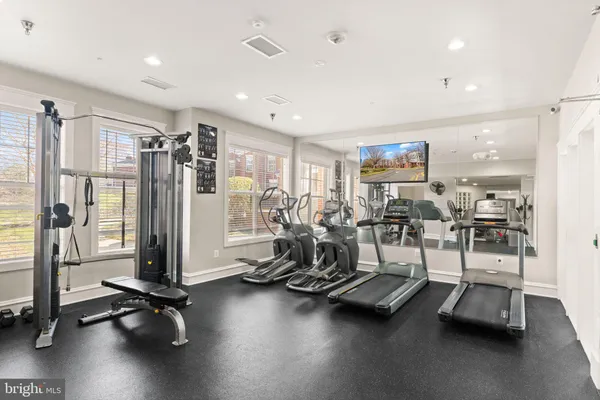 $435,000 | 1625 International Drive, Unit 203, McLean, VA 22102