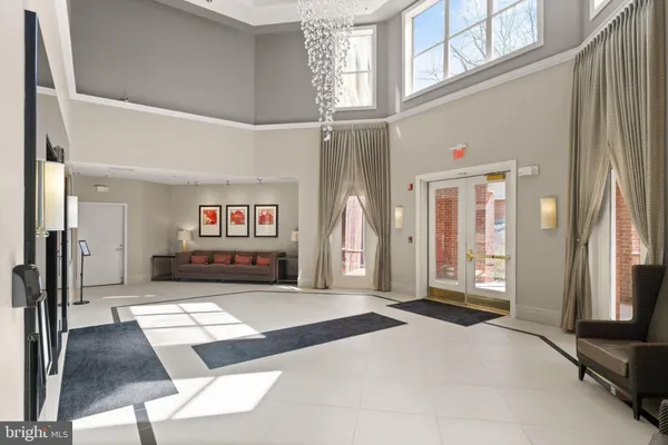 $435,000 | 1625 International Drive, Unit 203, McLean, VA 22102