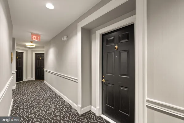 $435,000 | 1625 International Drive, Unit 203, McLean, VA 22102